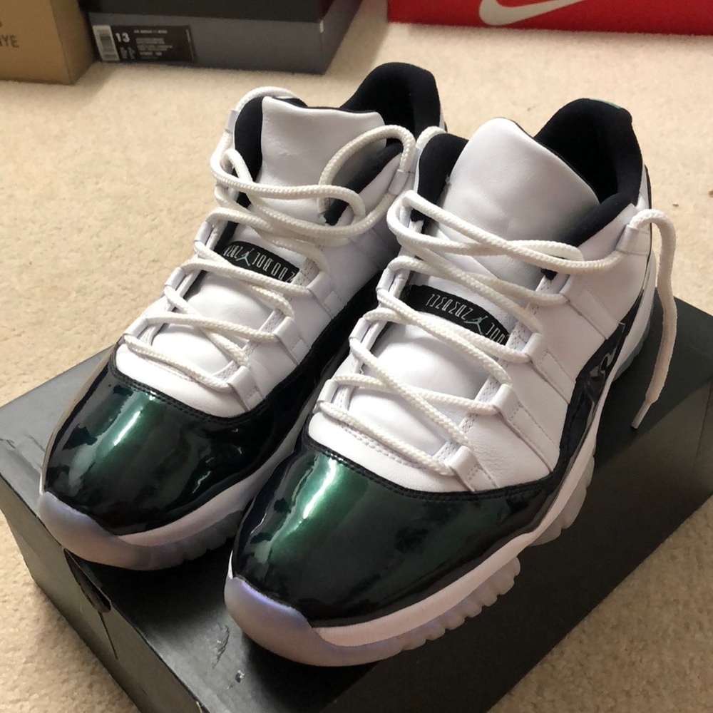 Air Jordan 11 retro low iridescent